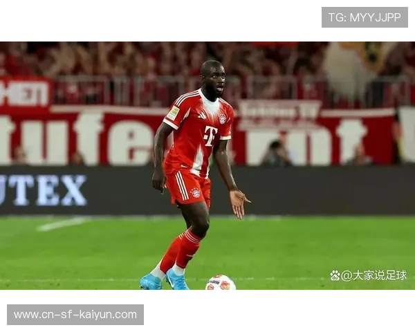 乌帕梅卡诺续约拜仁慕尼黑，乌帕梅卡诺 拜仁